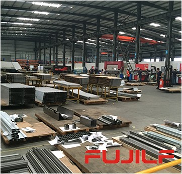 Lift door panel workshop